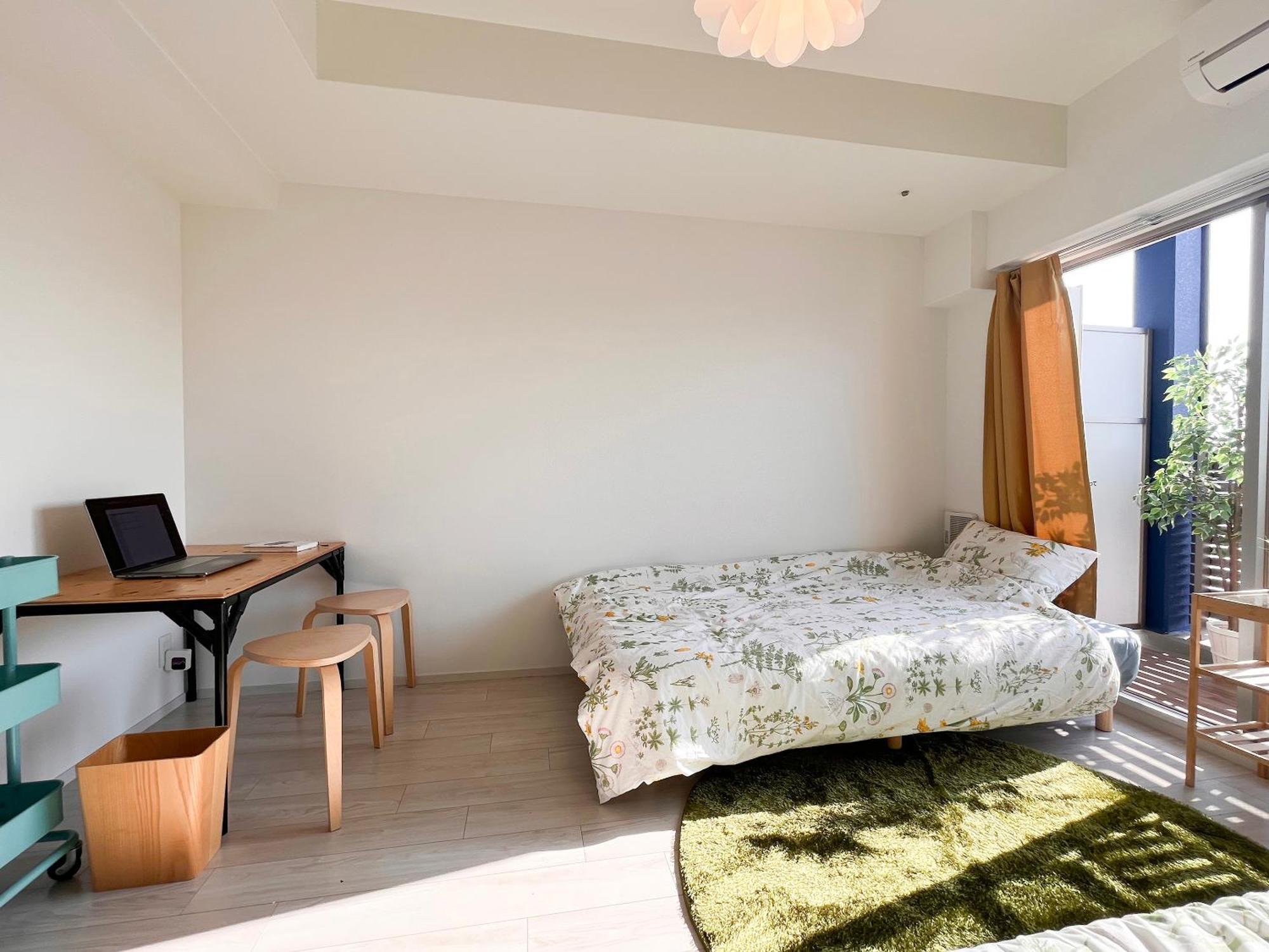 R Wisma tamu Osaka